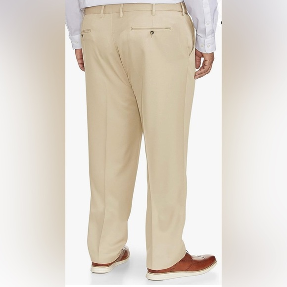 Men's Big & Tall Classic-fit Wrinkle-Resistant Flat-Front Chino Pant - Picture 2 of 11